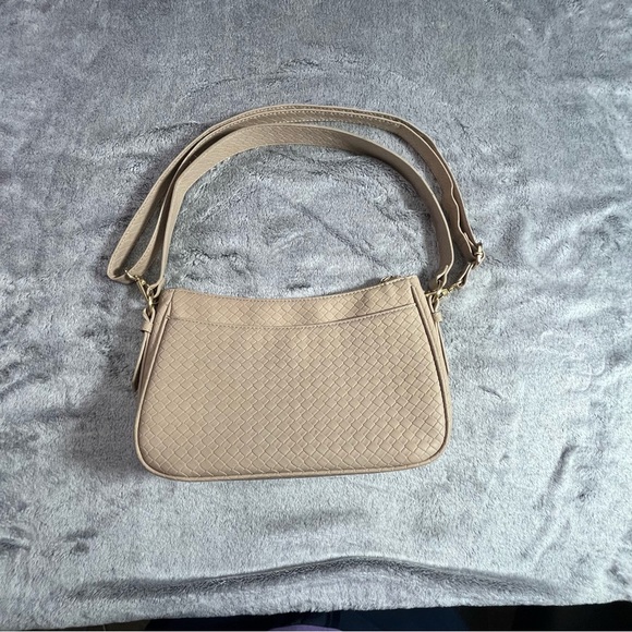 Fiorelli Neutral Beige Shoulder Bag with Adjustable Strap and Handle - Picture 4 of 8